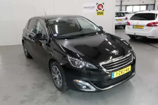 Peugeot 308 (2015) thumbnail 1