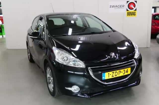 Peugeot 208 (2014) thumbnail 1