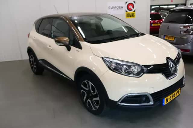 Renault Captur (2016) thumbnail 2