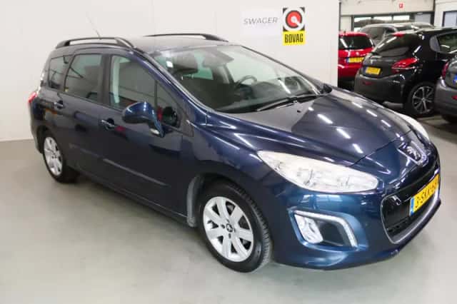 Peugeot 308 (2013) thumbnail 2