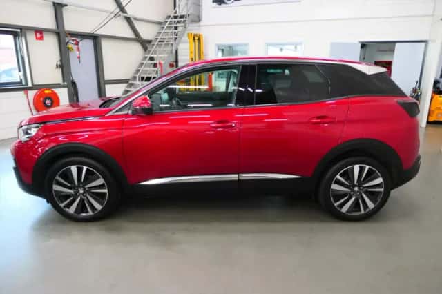 Peugeot 3008 (2017) thumbnail 3