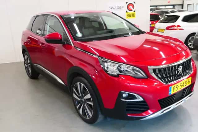 Peugeot 3008 (2017) thumbnail 4