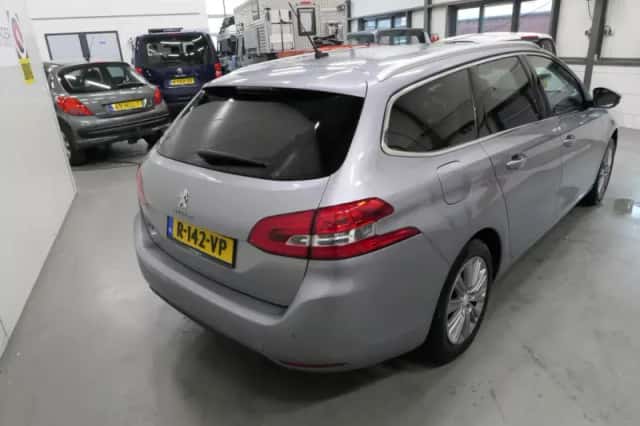 Peugeot 308 (2020) thumbnail 4