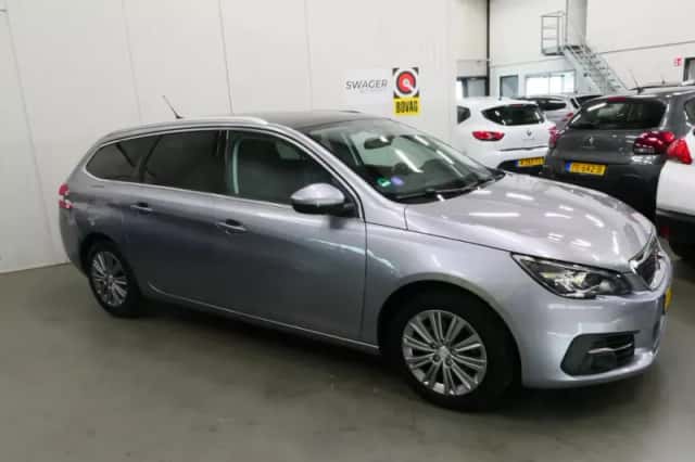 Peugeot 308 (2019) thumbnail 3