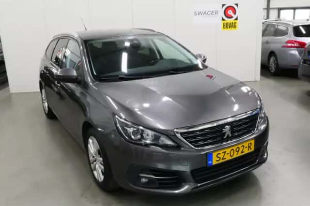 Peugeot 308 (2018) thumbnail 1