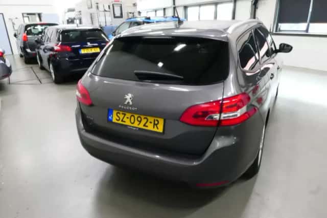Peugeot 308 (2018) thumbnail 5