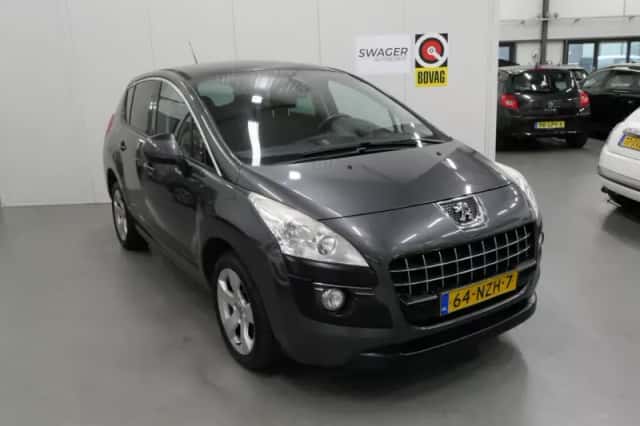 Peugeot 3008 (2010) thumbnail 1