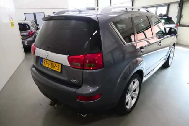 Peugeot 4007 (2008) thumbnail 4