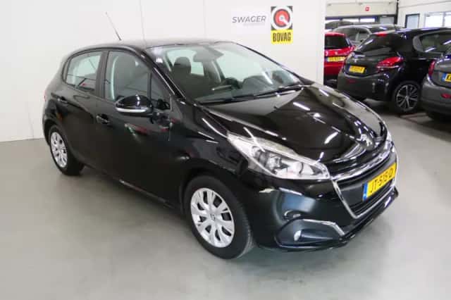 Peugeot 208 (2016) thumbnail 2