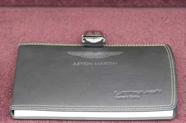 Aston Martin Vanquish (2013) thumbnail 4