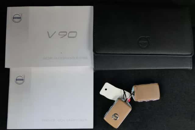 Volvo V90 (2016) thumbnail 4