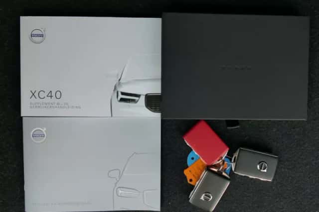 Volvo XC40 (2019) thumbnail 4