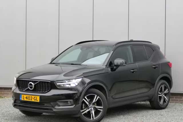 Volvo XC40 (2021) thumbnail 1