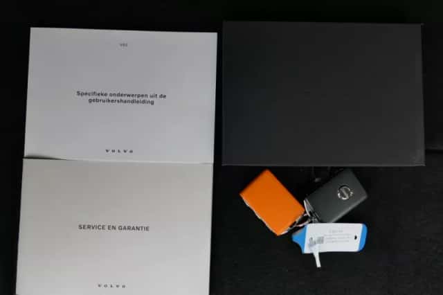 Volvo V60 (2022) thumbnail 4