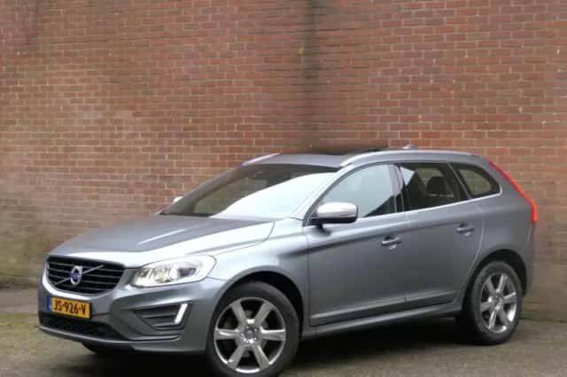 Volvo XC60 (2016) thumbnail 1
