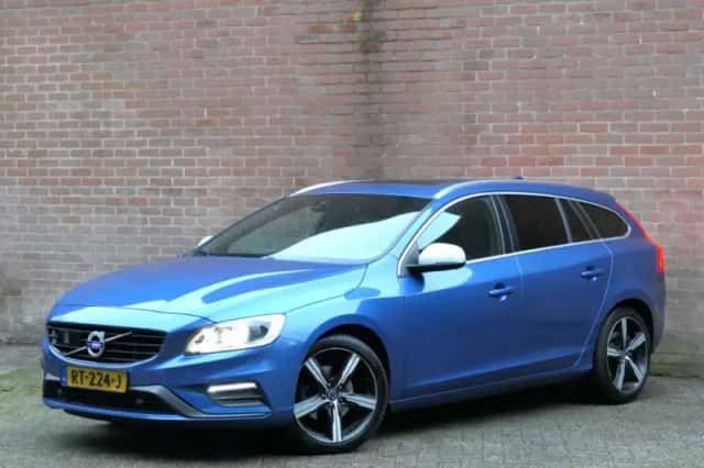 Volvo V60 (2018) thumbnail 1
