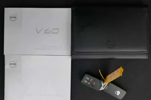 Volvo V60 (2016) thumbnail 4