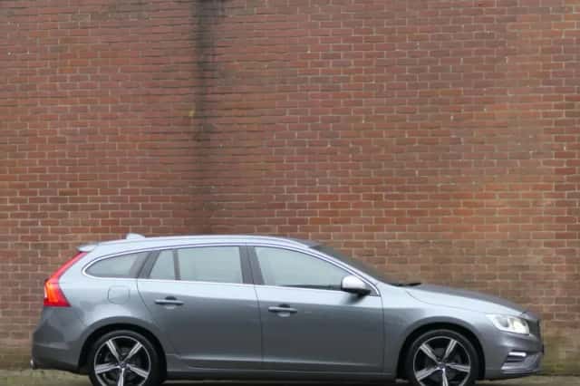 Volvo V60 (2016) thumbnail 6