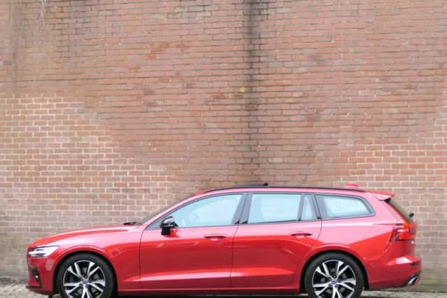 Volvo V60 (2020) thumbnail 5