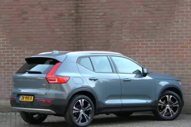 Volvo XC40 (2019) thumbnail 2