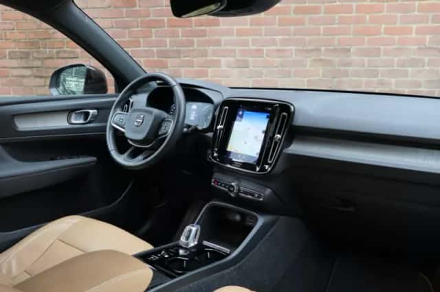 Volvo XC40 (2020) thumbnail 5