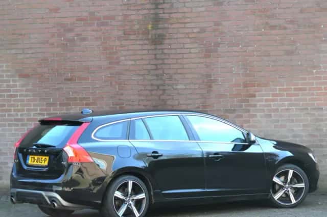 Volvo V60 (2018) thumbnail 2