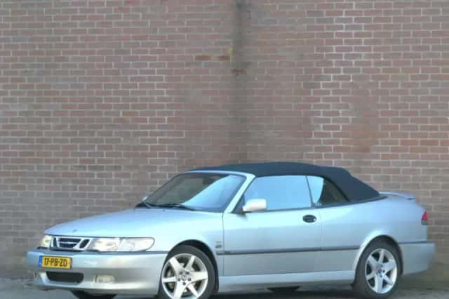 Saab 9-3 (2002) thumbnail 2
