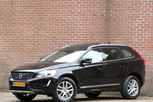 Volvo XC60 (2017) thumbnail 1