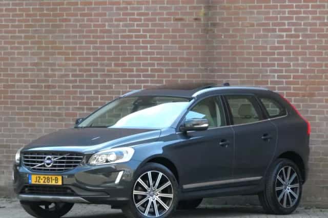 Volvo XC60 (2016) thumbnail 1