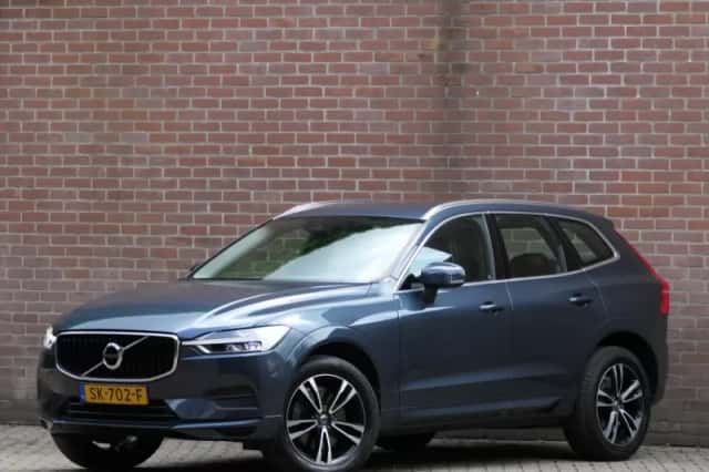 Volvo XC60 (2018) thumbnail 1