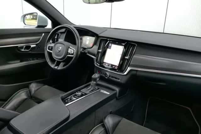 Volvo V90 (2017) thumbnail 3