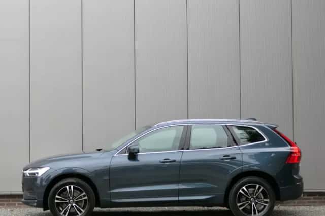 Volvo XC60 (2018) thumbnail 5