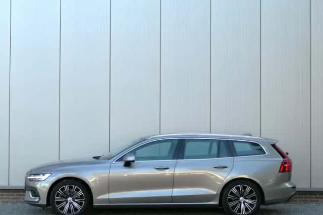 Volvo V60 (2019) thumbnail 5