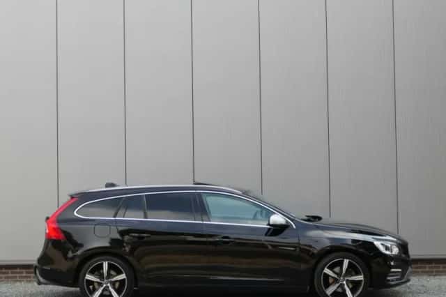 Volvo V60 (2018) thumbnail 6