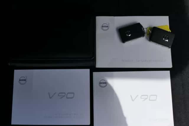 Volvo V90 (2017) thumbnail 4