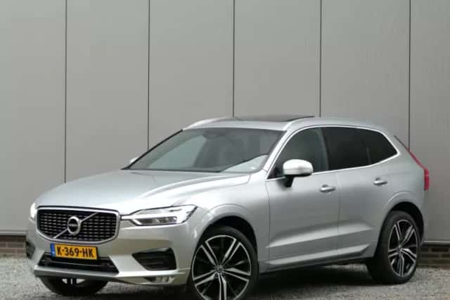 Volvo XC60 (2017) thumbnail 1