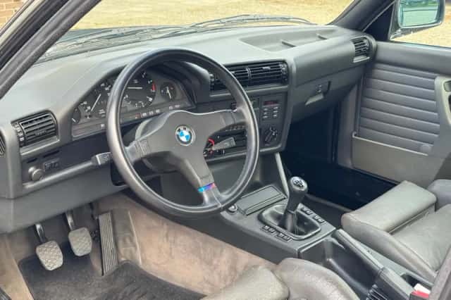 325i Cabrio E30 (1991) thumbnail 2