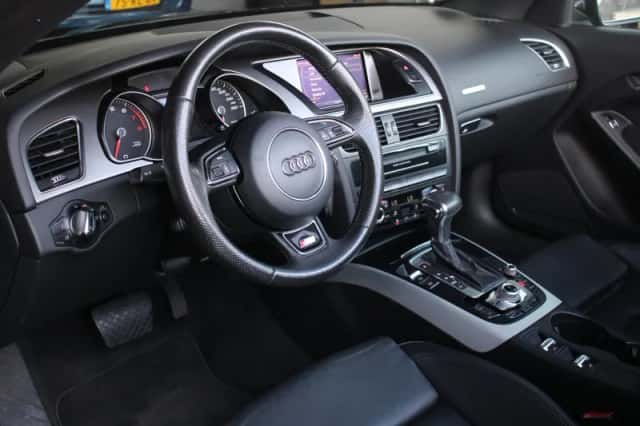 Audi A5 (2013) thumbnail 2