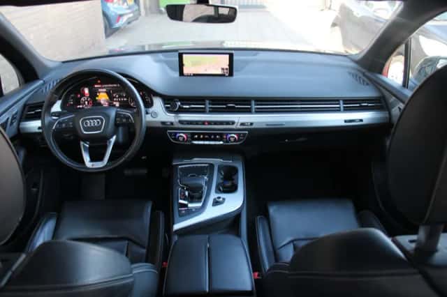 Audi Q7 (2016) thumbnail 5