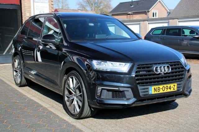 Audi Q7 (2016) thumbnail 6
