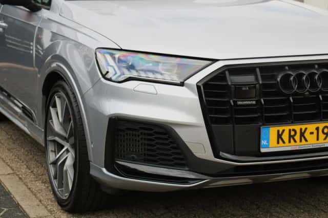 Audi Q7 (2021) thumbnail 6