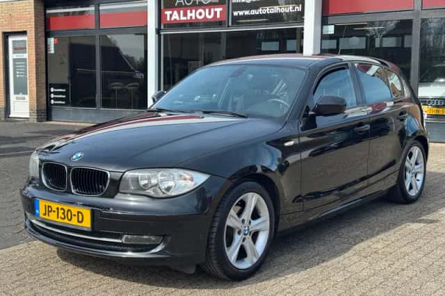 BMW 1-Serie (2011) thumbnail 1