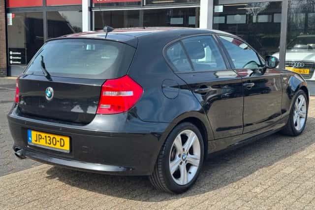 BMW 1-Serie (2011) thumbnail 3