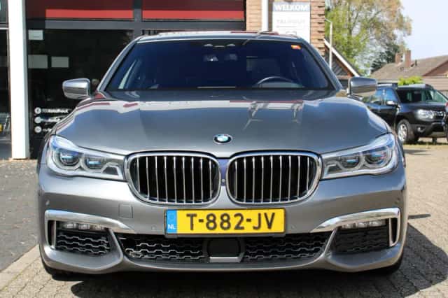 BMW 7-Serie (2018) thumbnail 4