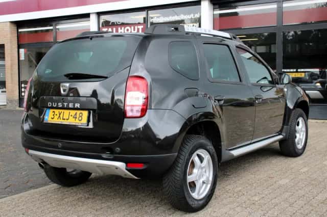 Dacia Duster (2014) thumbnail 3