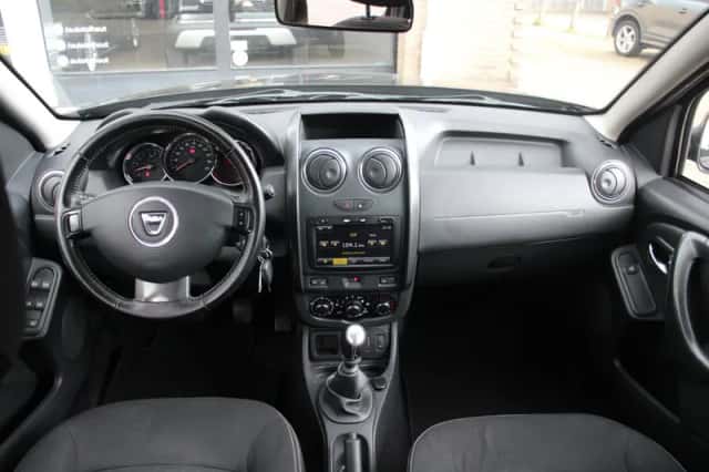 Dacia Duster (2014) thumbnail 5