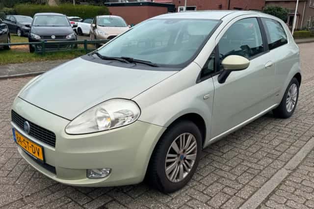 Fiat Grande Punto (2006) thumbnail 1