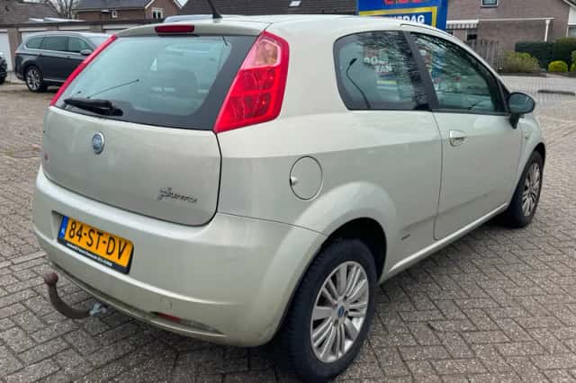 Fiat Grande Punto (2006) thumbnail 4