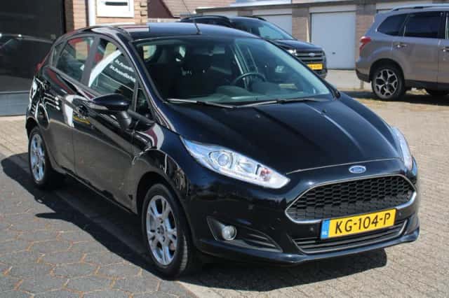 Ford Fiesta (2016) thumbnail 6
