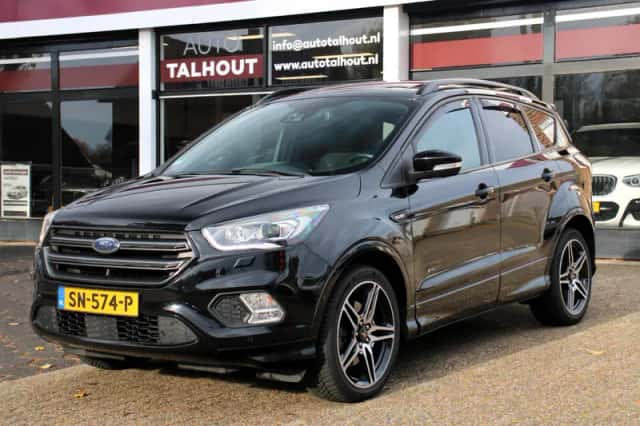 Ford Kuga (2018) thumbnail 1